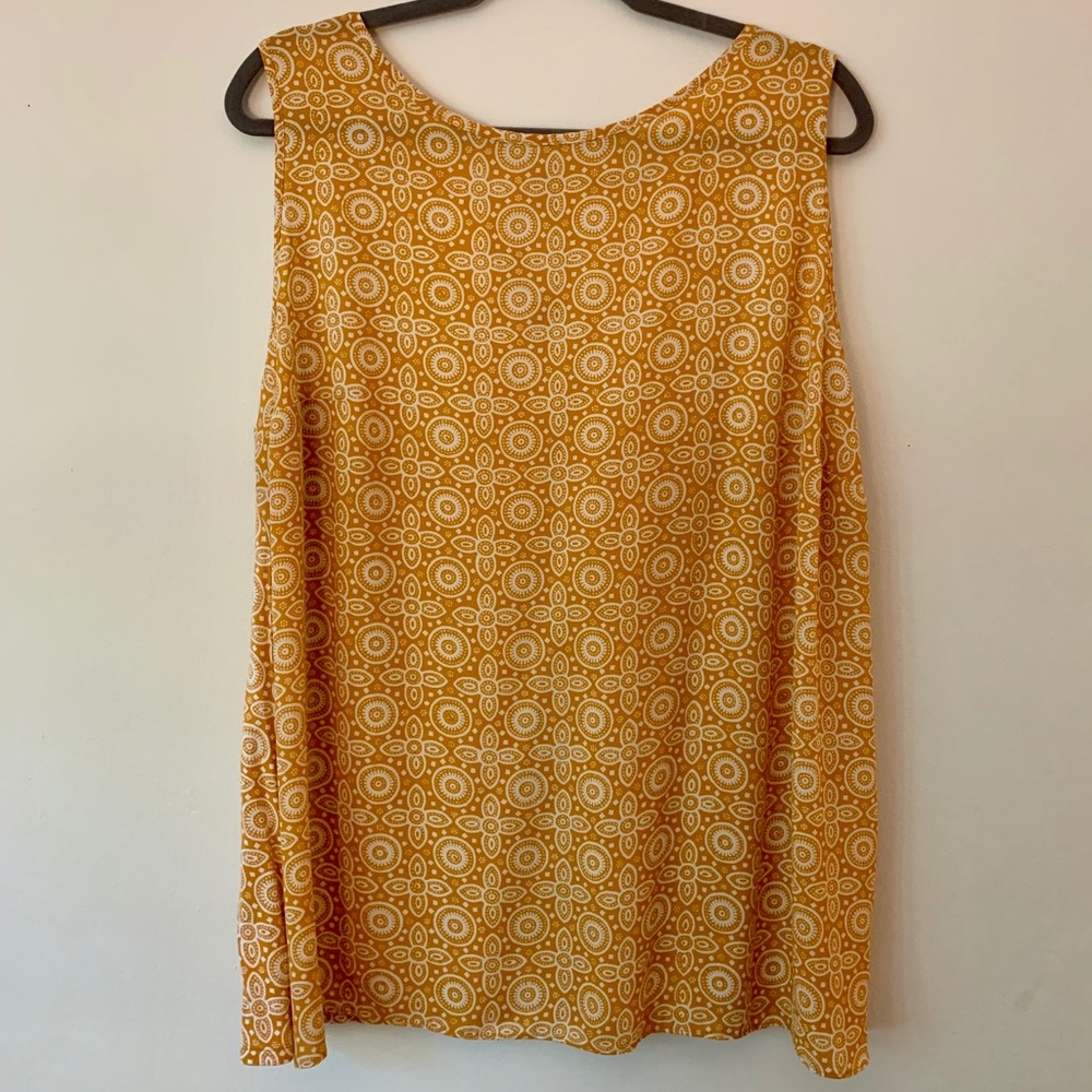LOFT Medallion Mixed Media Shell Tank